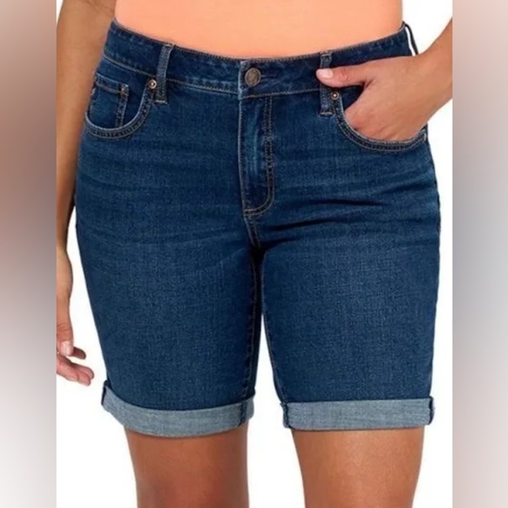 Seven7 ladies relaxed Bermuda Jean shorts